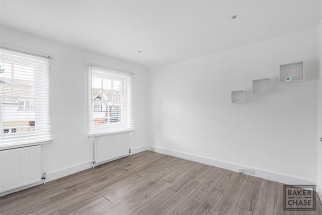 22, Percival Road, Enfield photo 4