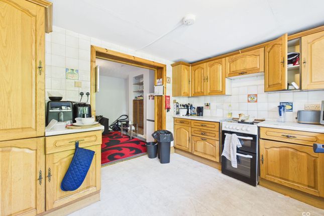 121 Coombe Road, Brighton photo 3