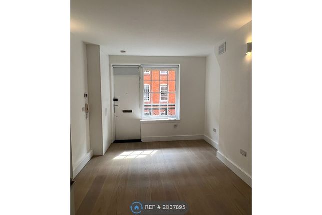 Flat to rent in Beaumont Buildings, London