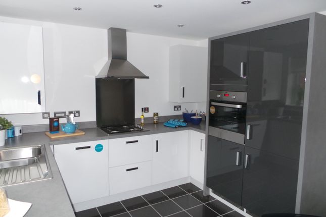 4, Plymouth Close, Gainsborough photo 2