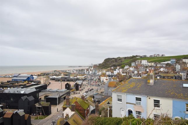 Thumbnail Terraced house for sale in Tackleway, Hastings