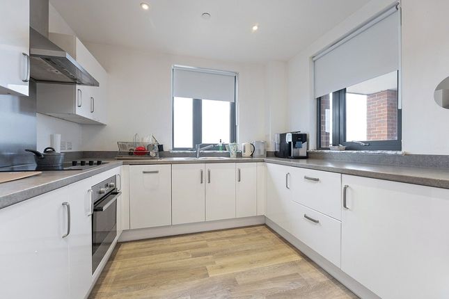 69, Charlotte House, 303, High Street, Sutton photo 4