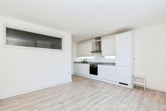 Flat 35 Maiden House,, Vanwall Road, Maidenhead photo 4