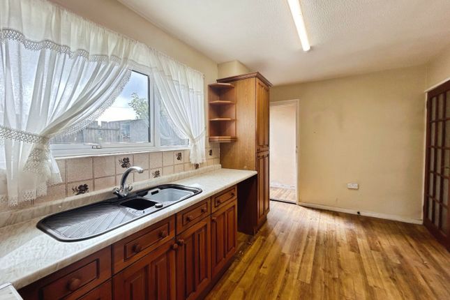 34 Arundel Way, Connor Downs, Cornwall photo 3