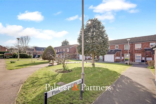 42, Nicholas Court, Essex photo 3