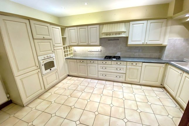 21, Woodham Court, Durham photo 4
