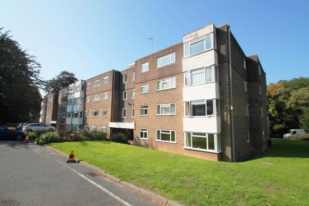 Flat to rent in Kingsmere, Brighton