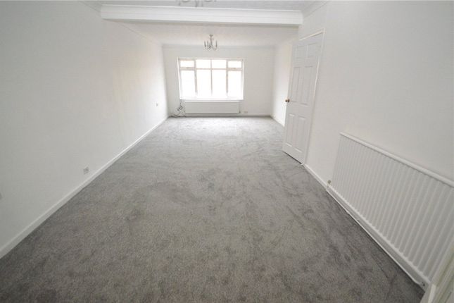 3, Swasedale Road, Luton photo 2