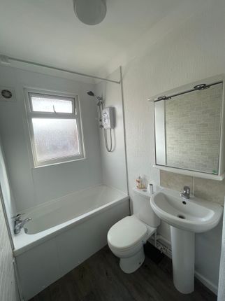 15A, Railway Road, Sheerness photo 5