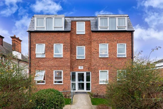 2-bed house on Flat 1, 10, Clivedon Road, London, £1,850/mo