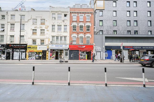 Flat to rent in Whitechapel Road, Whitechapel, London