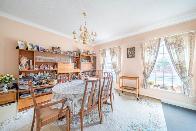 19 Barton Close, Barton Close, Exeter photo 4