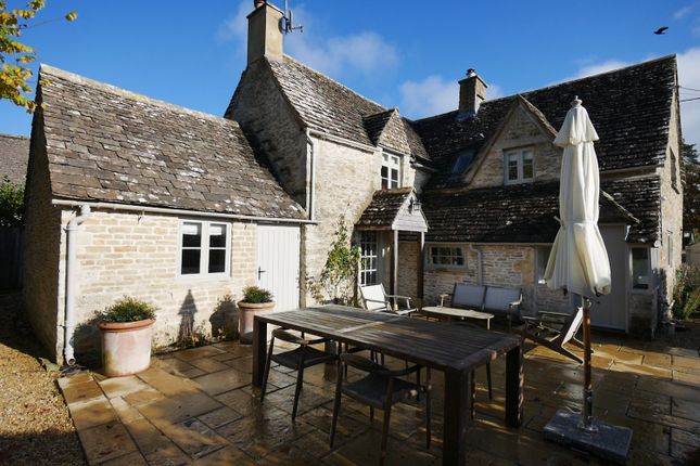 Thumbnail Cottage to rent in School Lane, Ampney Crucis, Cirencester