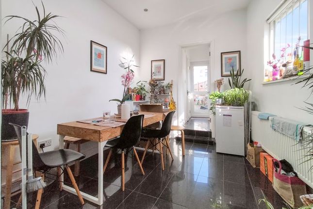 Terraced house for sale in Kenworthy Road, Hackney