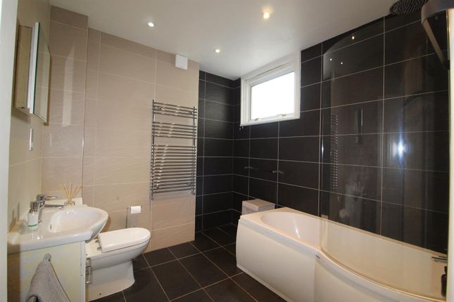 102, Salisbury Road, Barnet photo 5