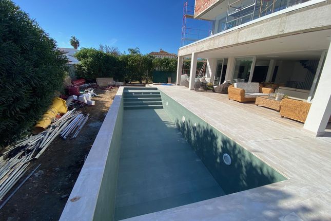 Villa for sale in San Pedro Alcantara, Marbella Area, Costa Del Sol