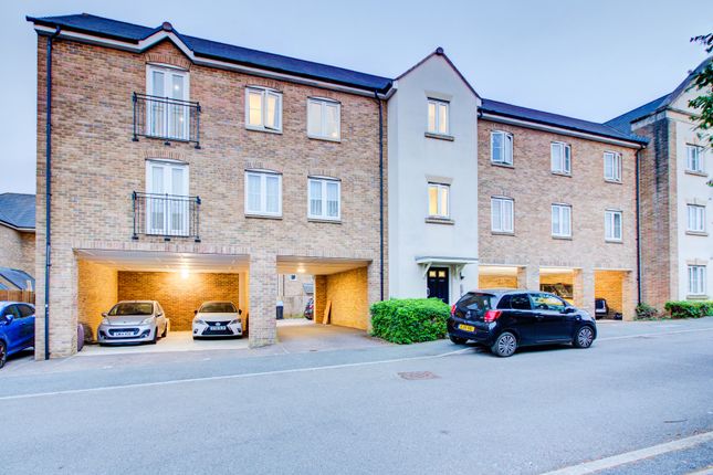 36, The Square, Loughton photo 2