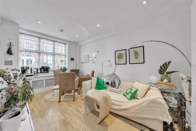 25, Melina Court, St John's Wood photo 2