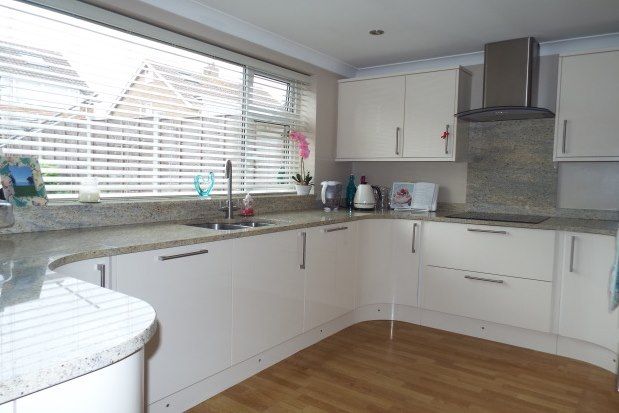 Thumbnail Semi-detached house to rent in Glevum Road, Swindon