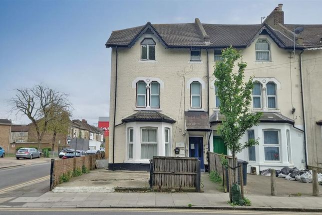 Thumbnail Flat for sale in Willoughby Lane, London