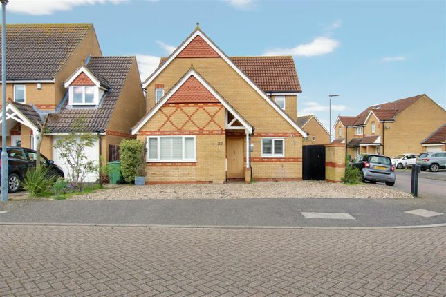 Thumbnail Detached house for sale in Shambrook Road, Cheshunt, Waltham Cross