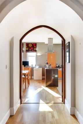 1 Mayfield Grange,, Little Trodgers Lane, East Sussex photo 5