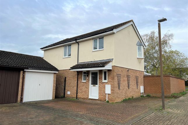 Detached house to rent in Booker Avenue, Bradwell Common, Milton Keynes