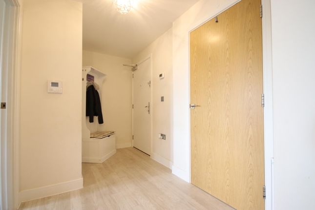 Apartment 27, Meadow House, Maidenhead photo 3