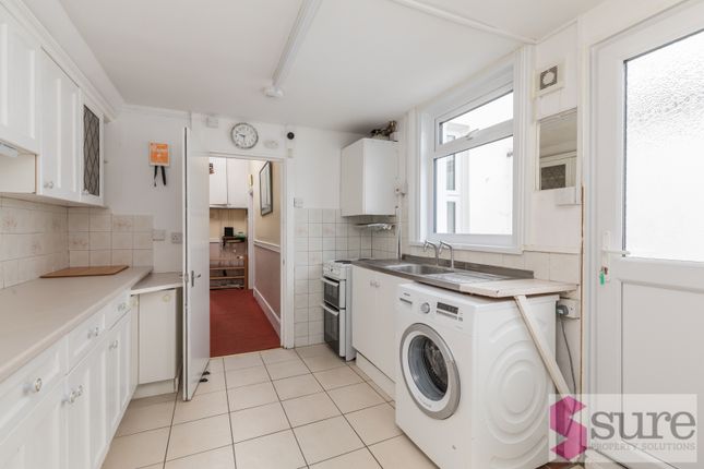 22 Southdown Avenue, Brighton photo 3
