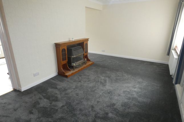 20, Wembley, Neath photo 2