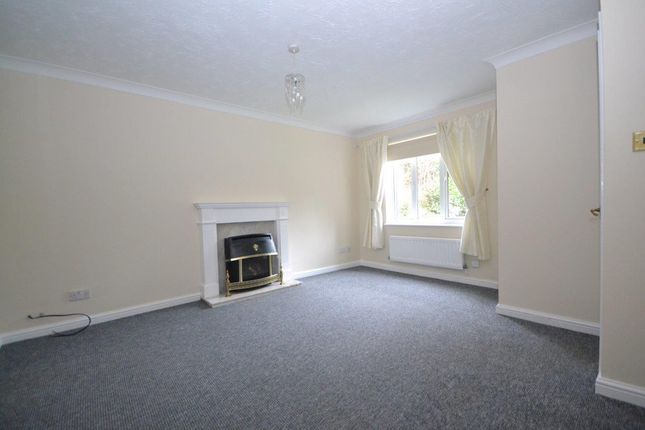 52, Exbury Way, Nuneaton photo 2