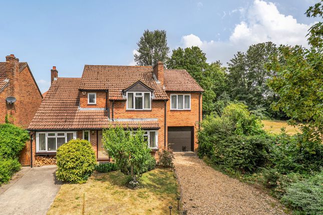 5-bed house on 48, Ailesbury Way, Burbage, £595,000