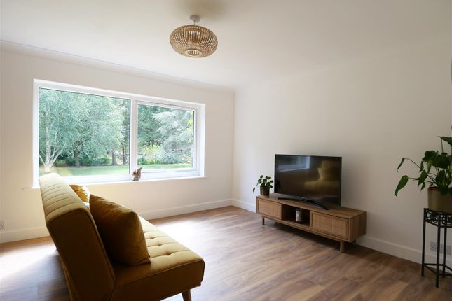 32, Nunthorpe Avenue, York photo 2
