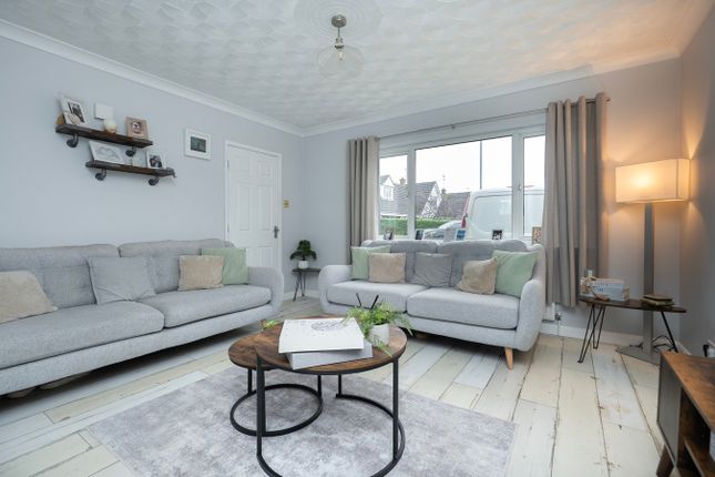 3, Collingwood Crescent, Boston photo 2