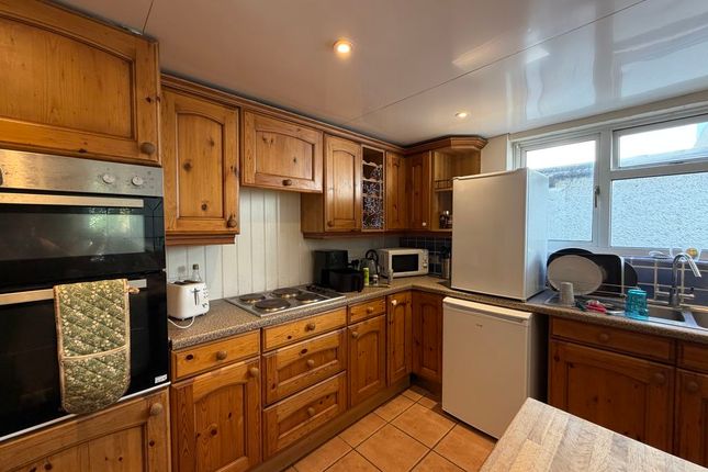 Room 3, 1 Wendlo Cottages, Shripney Road, Bognor Regis photo 3