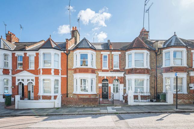 Terraced house for sale in Woodhill, Woolwich, London