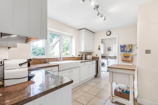 6, Mount Pleasant Close, Hertfordshire photo 4