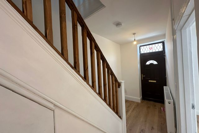 17 Elm Road, Briton Ferry photo 2
