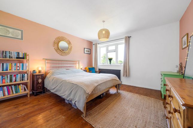 16 Hackington Crescent, Beckenham photo 4