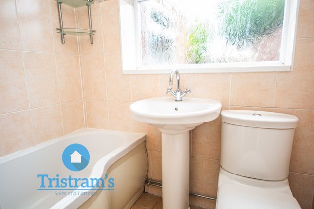 23, Elswick Drive, Nottingham photo 5