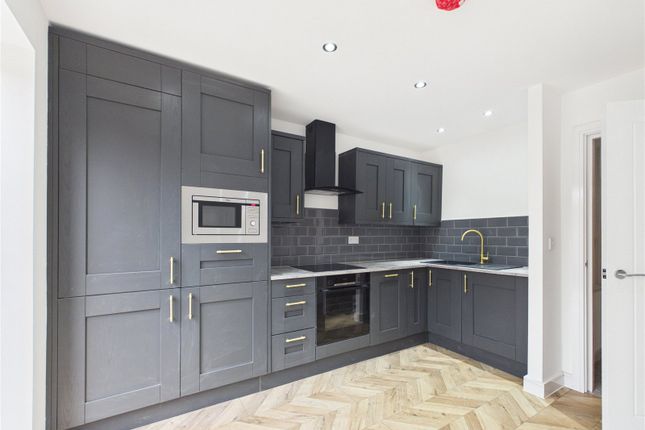 25 Terence Street, Newton Heath photo 5