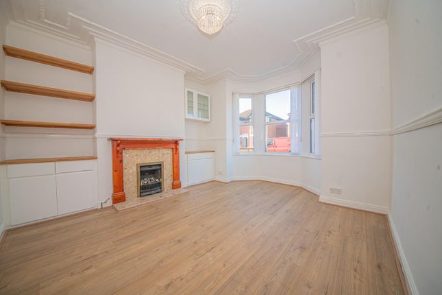 106, Chamberlayne Road, Eastleigh photo 2