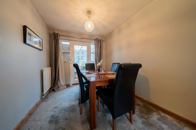 52 Underwood Drive, Leicester photo 4