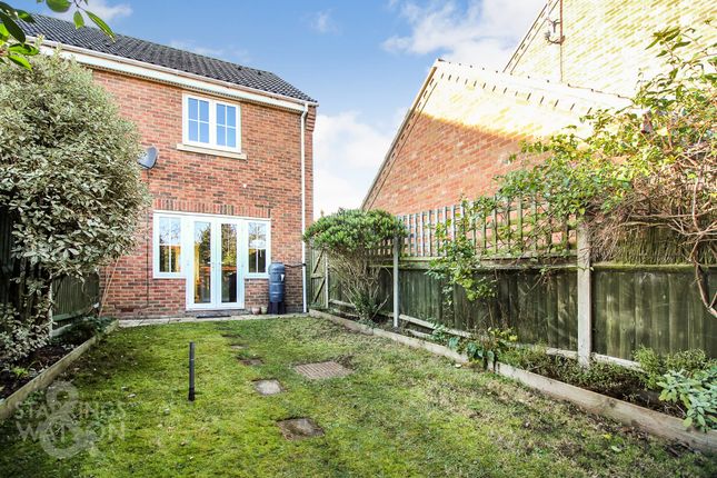 End terrace house to rent in Grebe Drive, Chedgrave, Norwich
