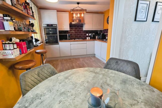 31, Pentland Drive, Greylees photo 3