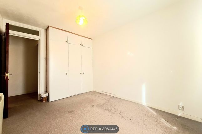 Briarwood Court, The Avenue, Worcester Park photo 4
