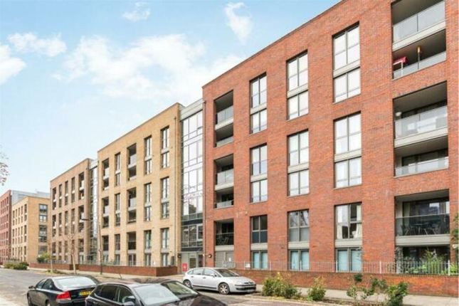 Thumbnail Flat to rent in Silwood Street, London