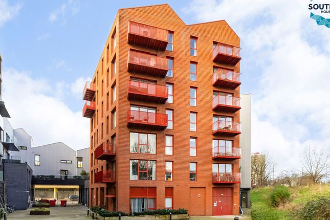 Waterway Building, 12 Hart Yard, Bow, London photo 2