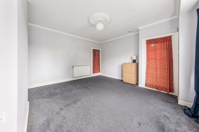 47, Mossgiel Crescent, Dundee photo 4