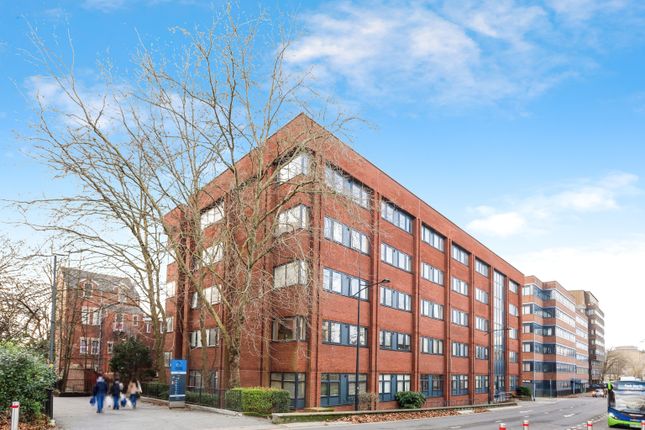 Thumbnail Flat for sale in Farnsby Street, Swindon, Wiltshire